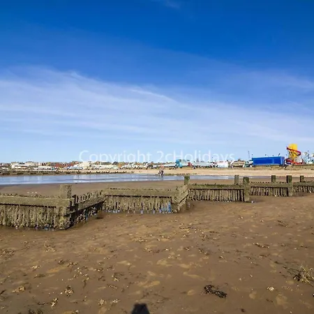 6 Berth Dog Friendly Caravan In Hunstanton, Minutes From The Beach Ref 13013L Exterior photo