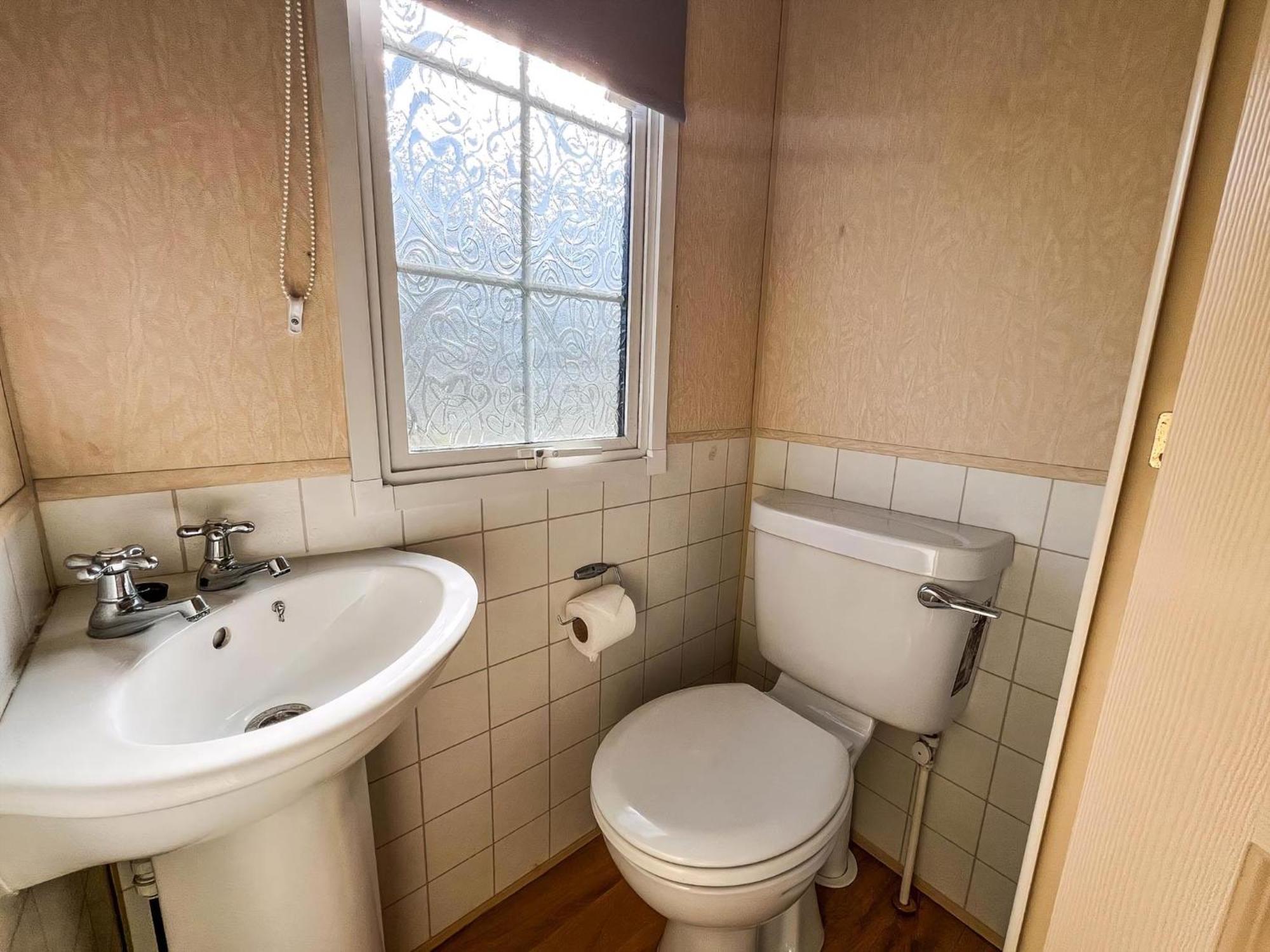 Campsite 6 Berth Dog Friendly Caravan In Hunstanton, Minutes From The Ref 13013l Hunstanton